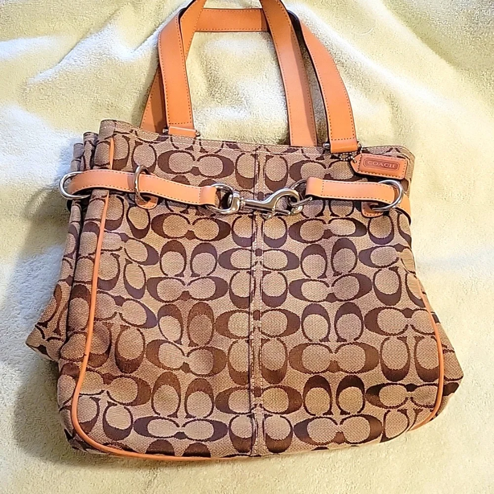 Coach Signature Khaki Jaquard Belted Handbag - Picture 1 of 6